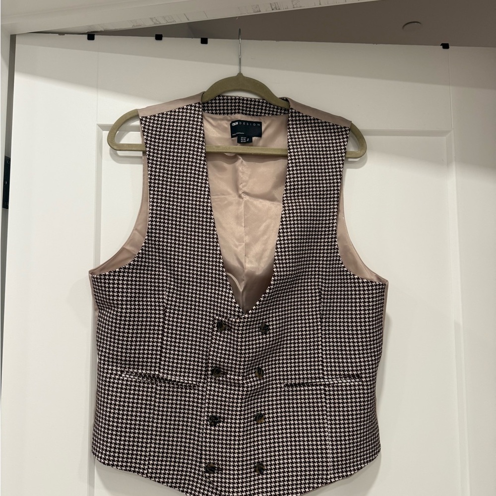 Houndstooth Double-Breasted Vest in Black & Cream